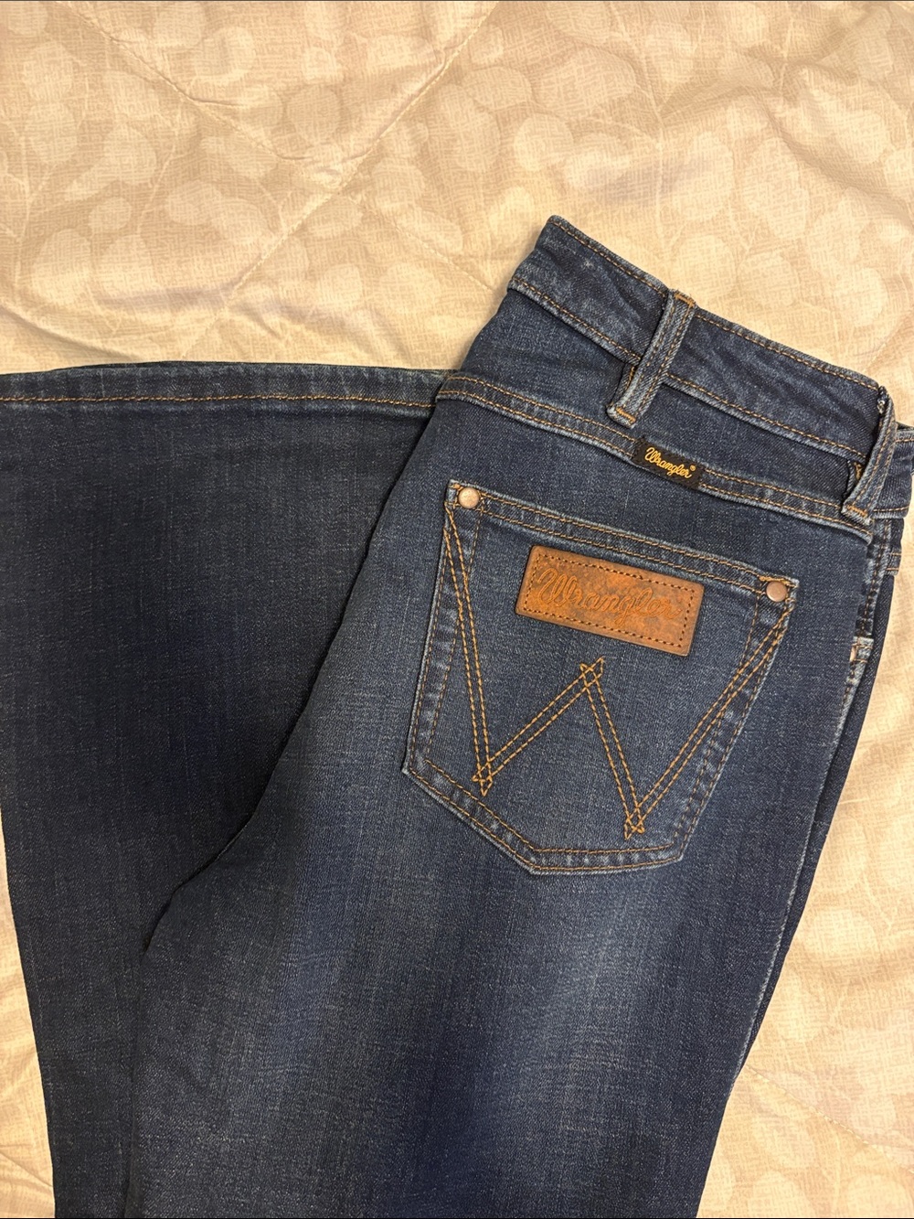 Wrangler High Rise Slim Boot Jeans